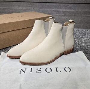 Nisolo Eva Everyday Chelsea Boot NEW size 9